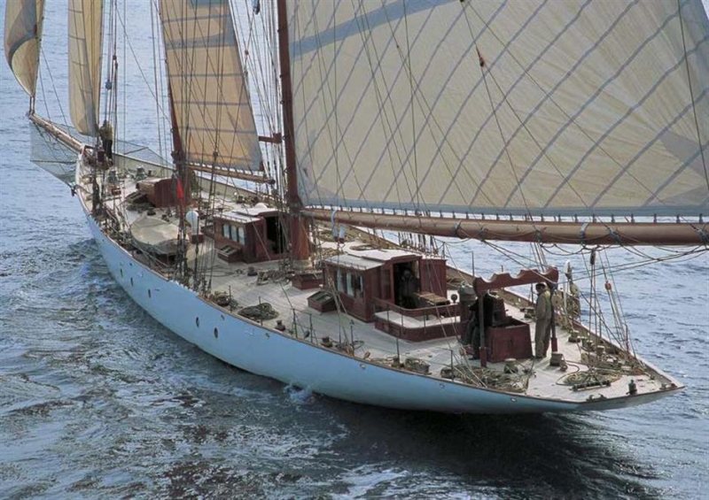 S/Y Invader – Deck unter Segeln